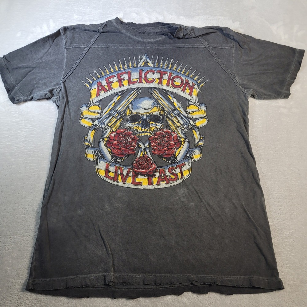 Affliction TShirt Men XL Black Live Fast Skull Revolver Roses Graphic Distressed